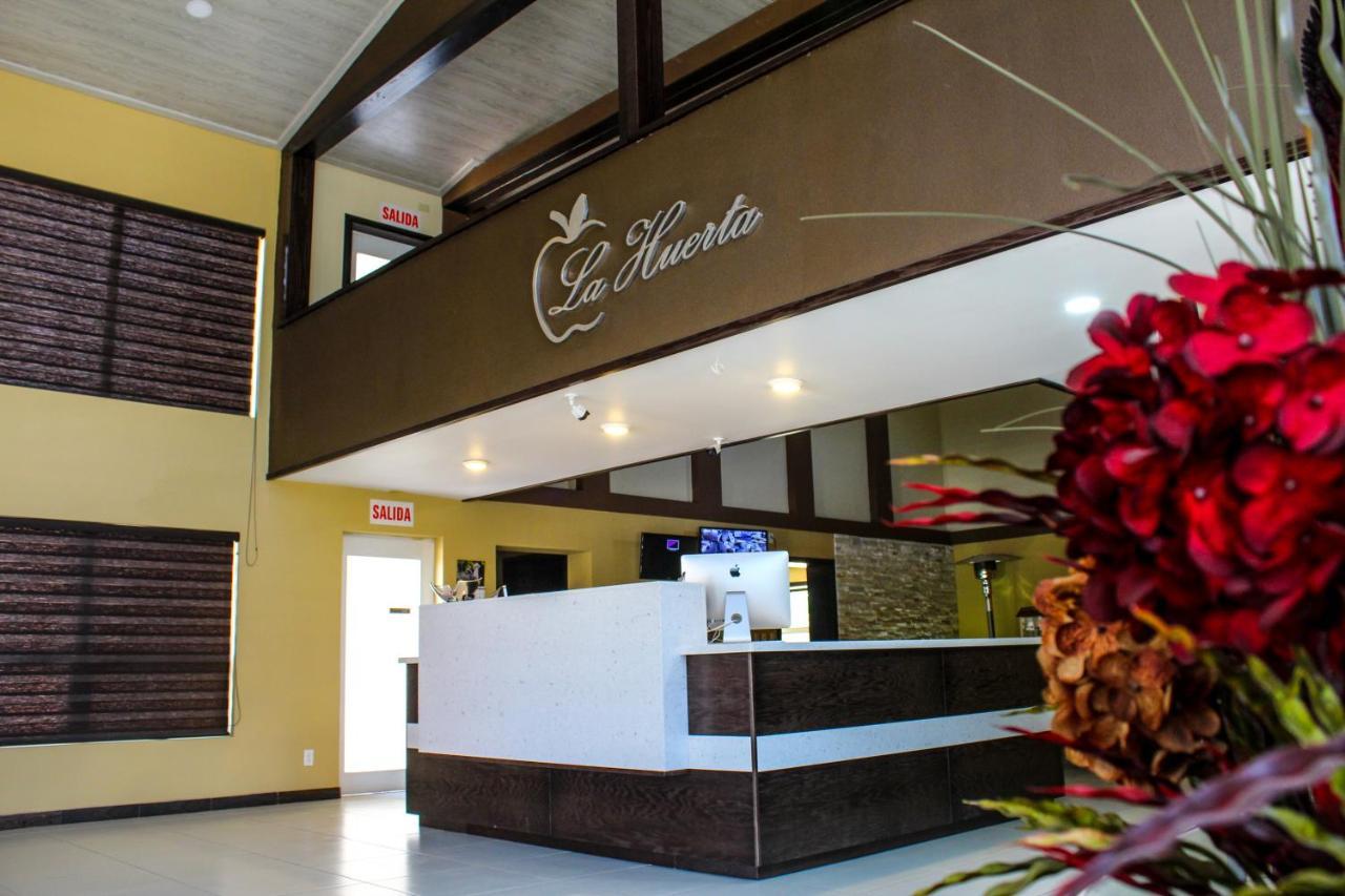 La Huerta Inn & Suites Ciudad Cuauhtemoc  Exterior photo